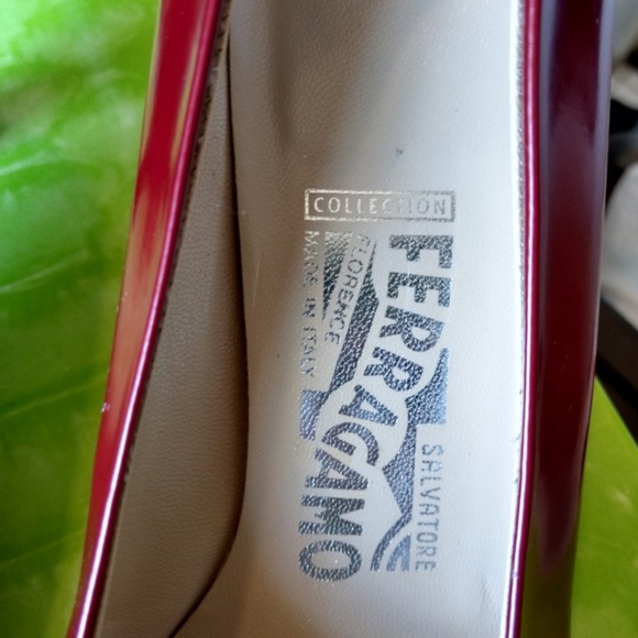 Salvatore Ferragamo Vintage Red Square Toe Heels - Picture 4 of 9